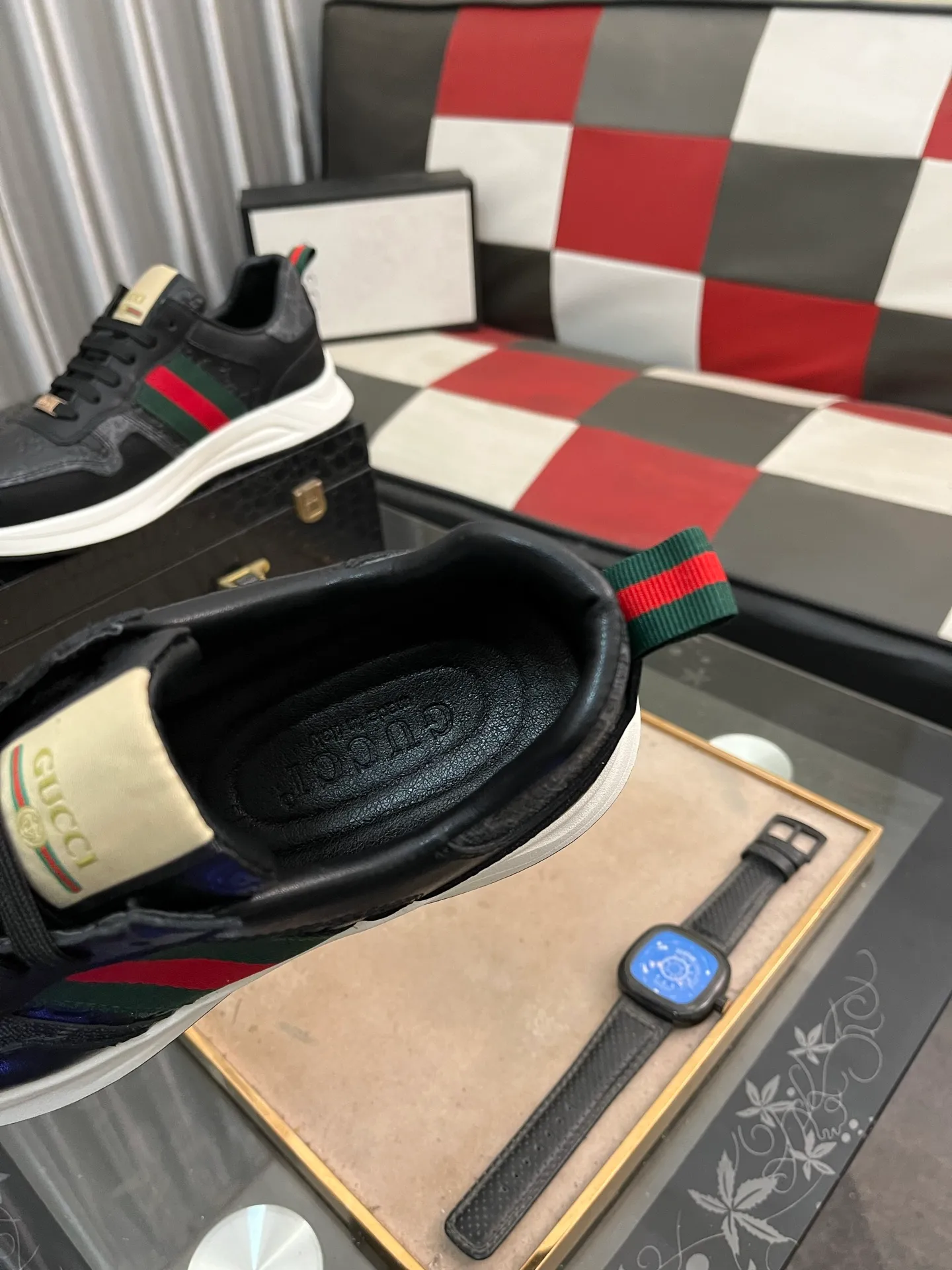 Men's shoes💰420⌚️⌚️[GUCCI] Gucci men's casual shoes are absolutely popular🔥The ultimate matching item for trendy men! The charm of super texture is irresistible, the main recommendation, the flower leather color is bright! The upper is made of high-quality cowhide with branded fabrics, pigskin lining for the feet, and wear-resistant rubber sole, which is noble and elegant! Extremely comfortable🎁🎁You can be as handsome as you want💪 38-442️⃣colors available